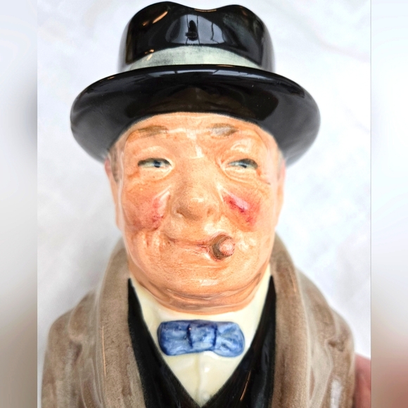 Royal Doulton Sir Winston Churchill Pitcher 9" - Picture 5 of 9